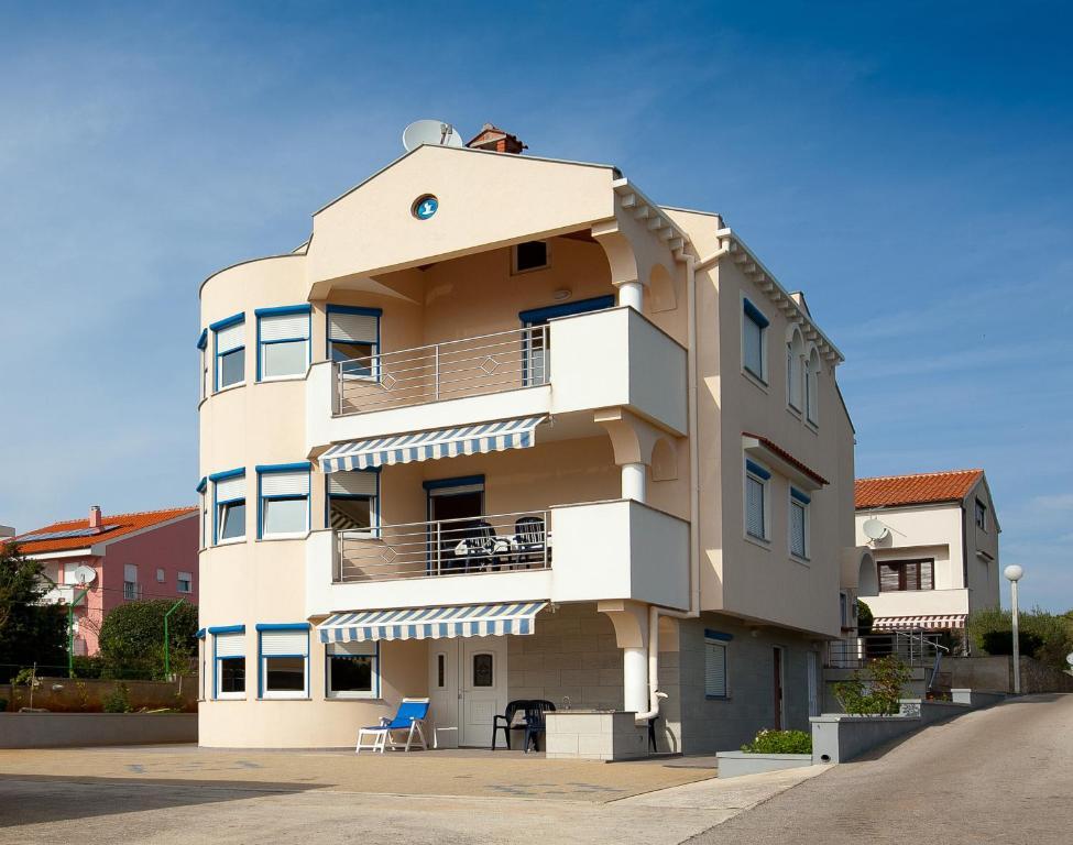 Apartments Petani Кожино Екстер'єр фото
